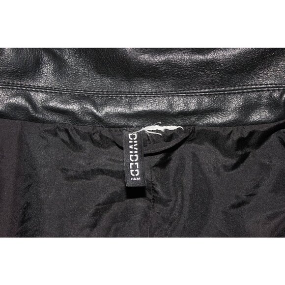 H&M Divided Matrix-Stle Faux Leather Belted Trench Coat in Black (Plus Size) - Picture 9 of 13